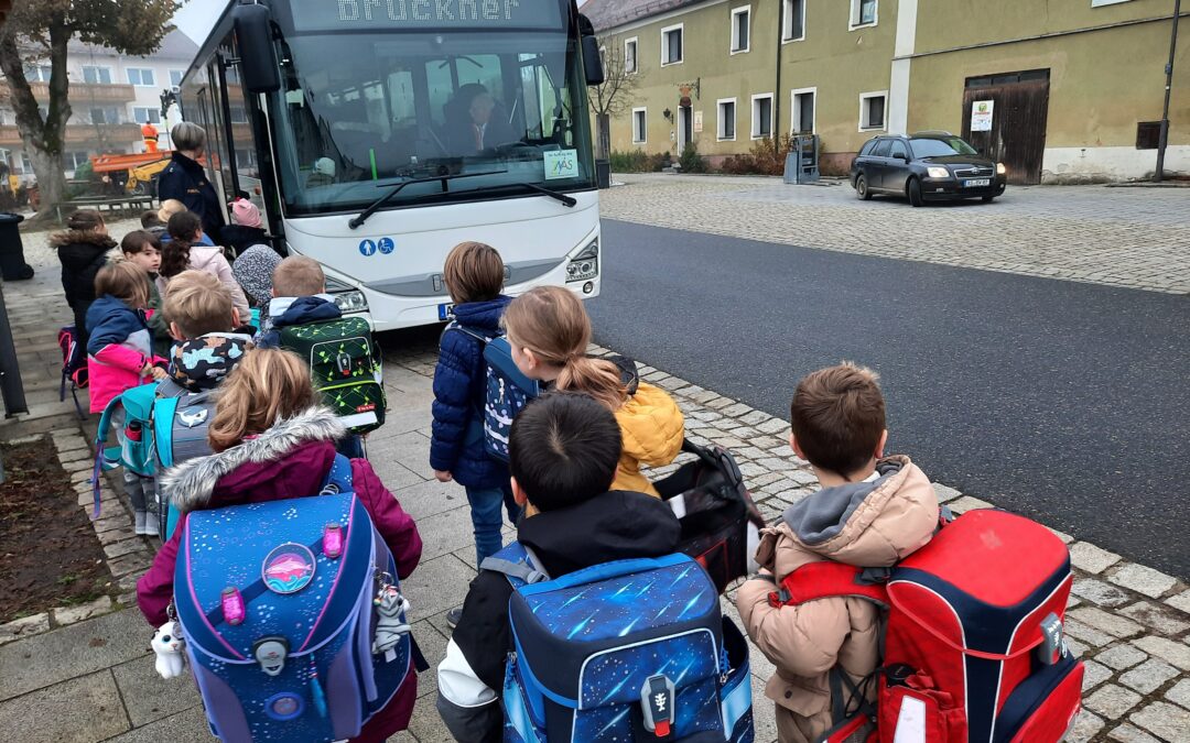 Auch Busfahren will gelernt sein